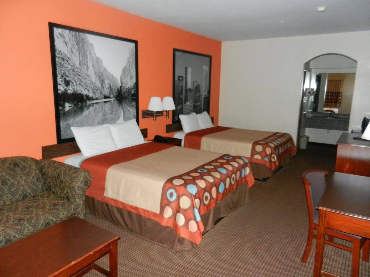 Super 8 By Wyndham Humble - Atascocita - Fm 1960 I-69 Hotel Exterior foto
